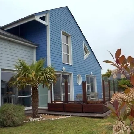 House ! Belle Maison A Mi-chemin Du Centre-ville Et De La Cote Sauvage